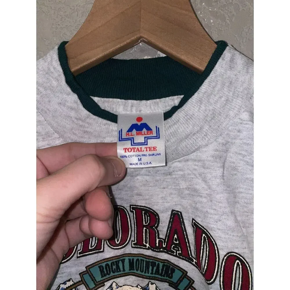 Youth Vintage Rocky Mountains Shirt Colorado Brown Bear Tee Children VTG 90s M